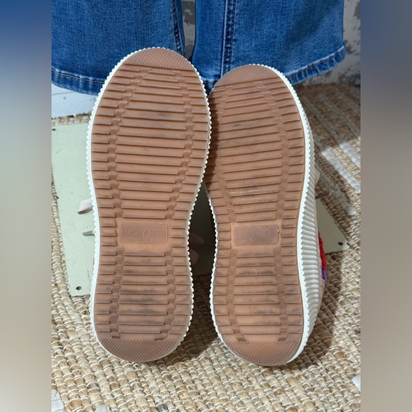 Crochet platform fashion sneakers. - Picture 14 of 14